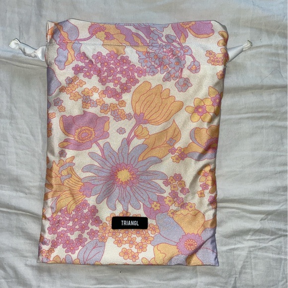 TRIANGL Bikini 👙 - Picture 2 of 2